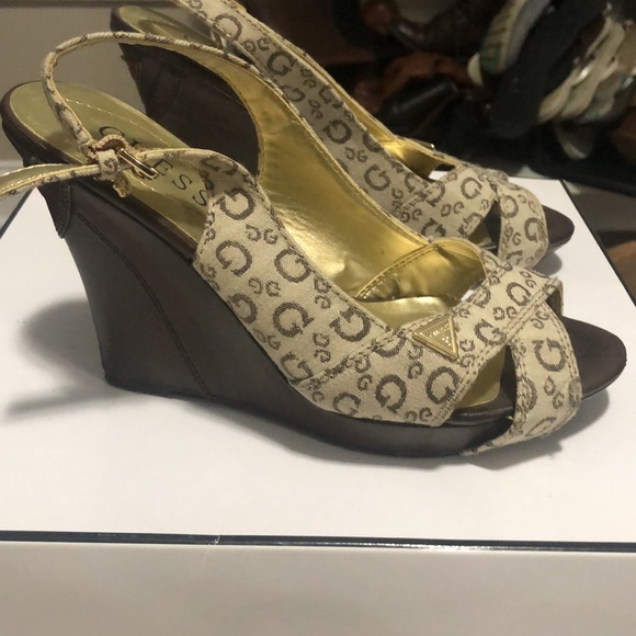 Shoes Platform Brand Guess ,size 7 ,color brown - Picture 4 of 4